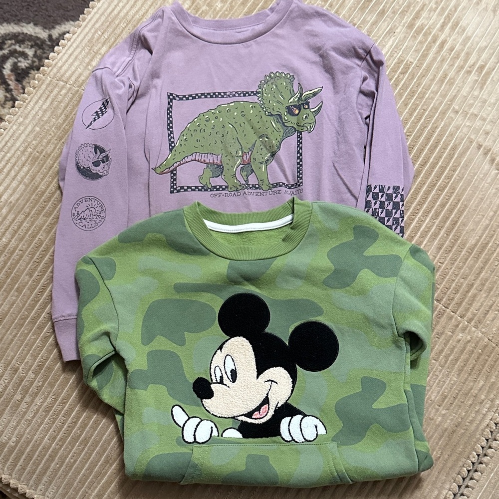 Disney Kids Camouflage Green Mickey Sweatshirt & Dino Tee Bundle size 6
